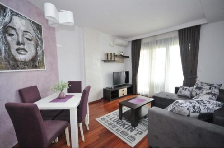 Seaside Apartments Petrovac Exteriér fotografie